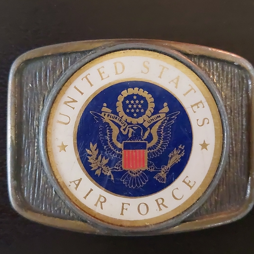 Belt buckle